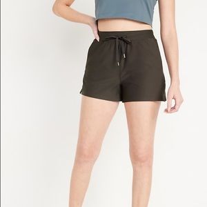 Old Navy Powersoft Shorts S NWT